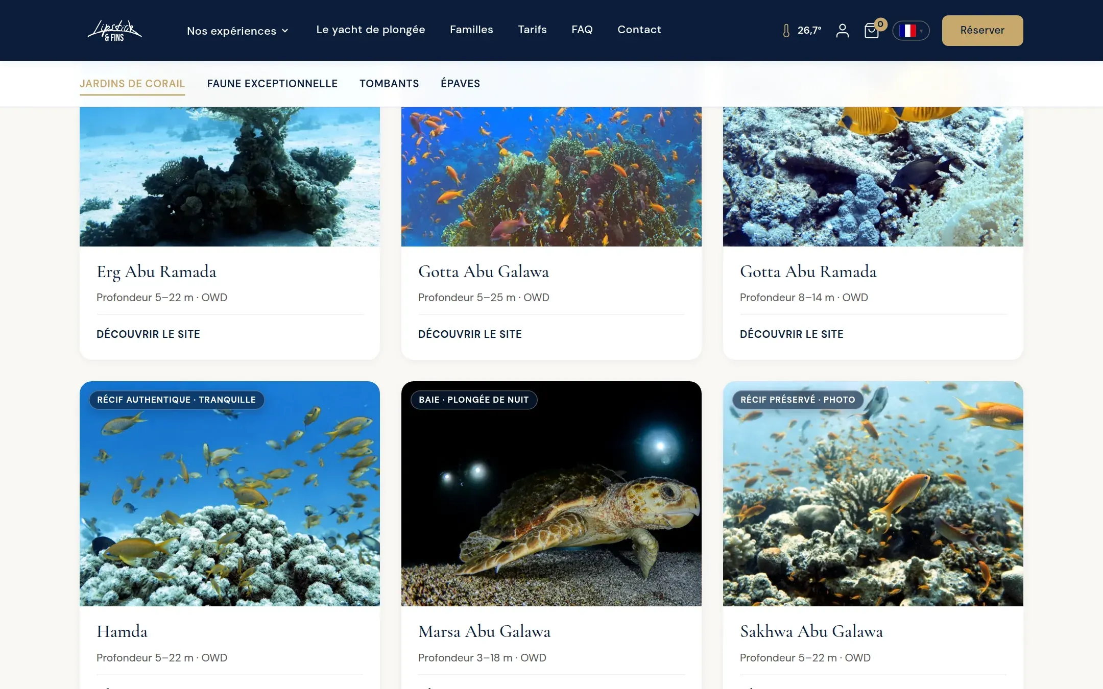 Page des sites de plongée de Lipstick & Fins : photos sous-marines, nom et profondeur de chaque site, filtres par type de plongée