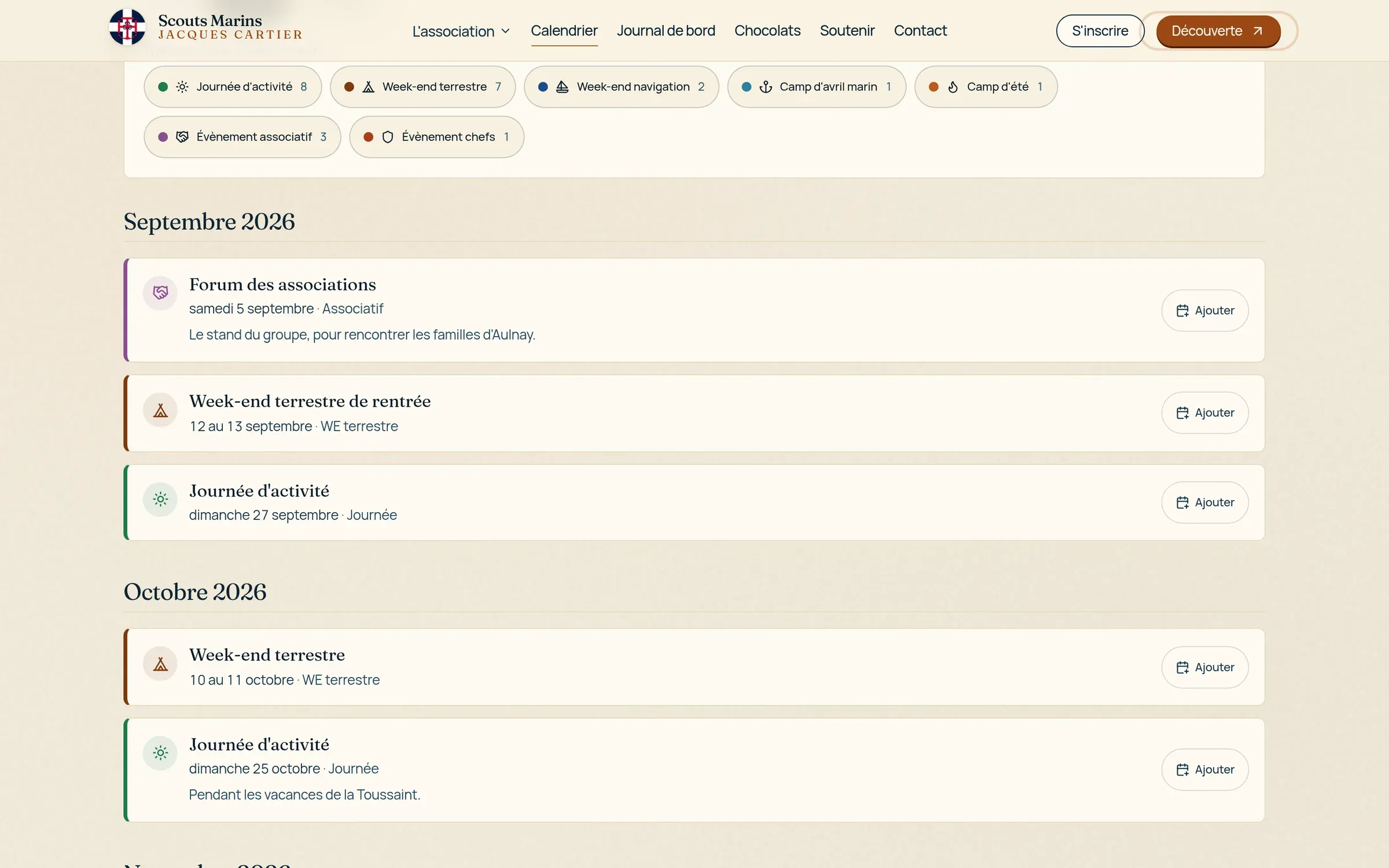 Calendrier des Scouts Marins mois par mois : septembre et octobre 2026, chaque activité avec sa date, son type et un bouton pour l'ajouter à son agenda, filtres par type en haut